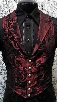 Черно-бардовый жаккардовый жилет и черная рубашка